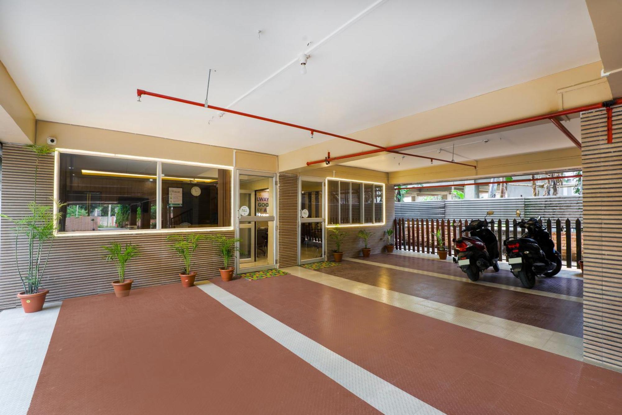 Treebo Urban Oasis Inn Guwahati Exterior foto
