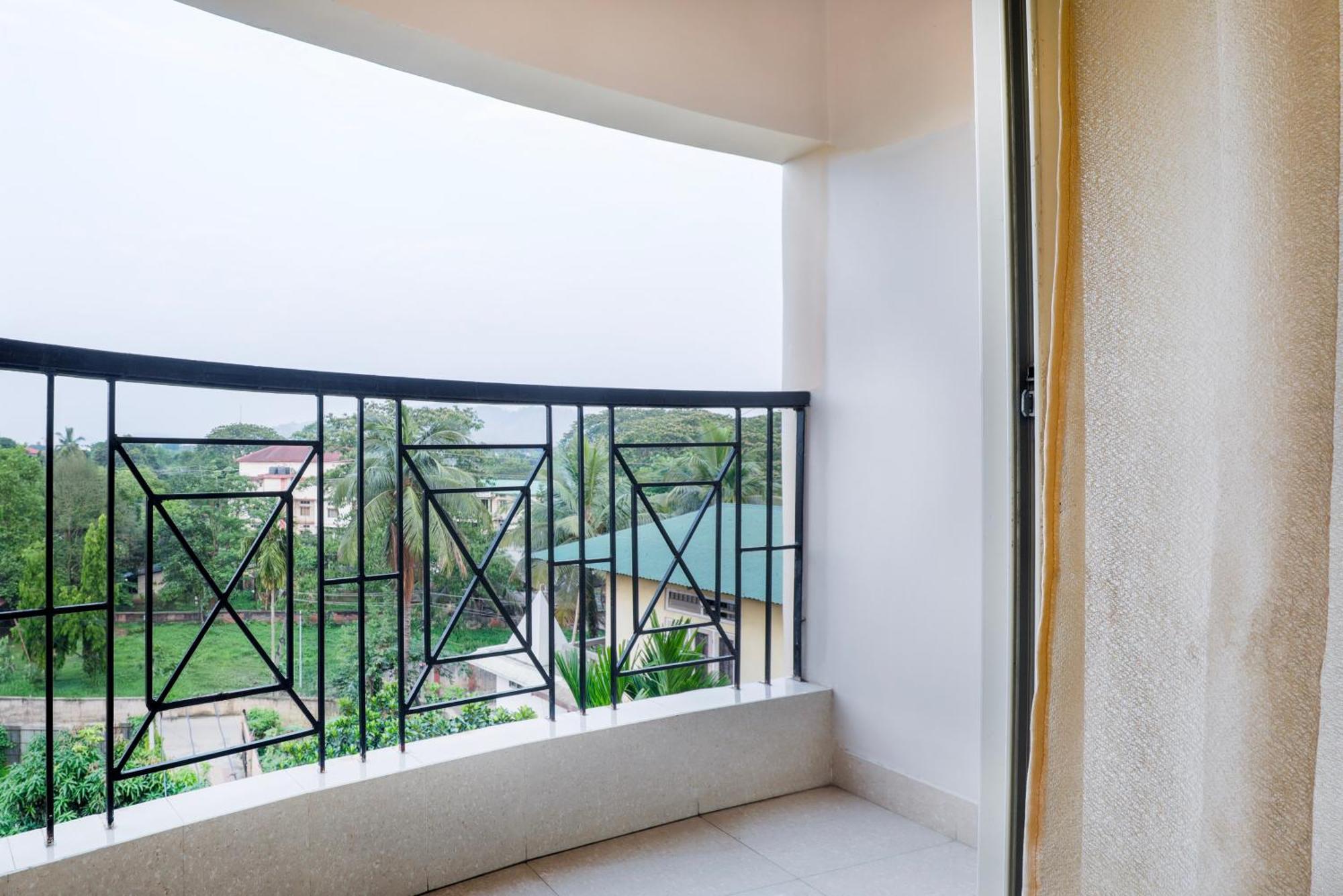 Treebo Urban Oasis Inn Guwahati Exterior foto